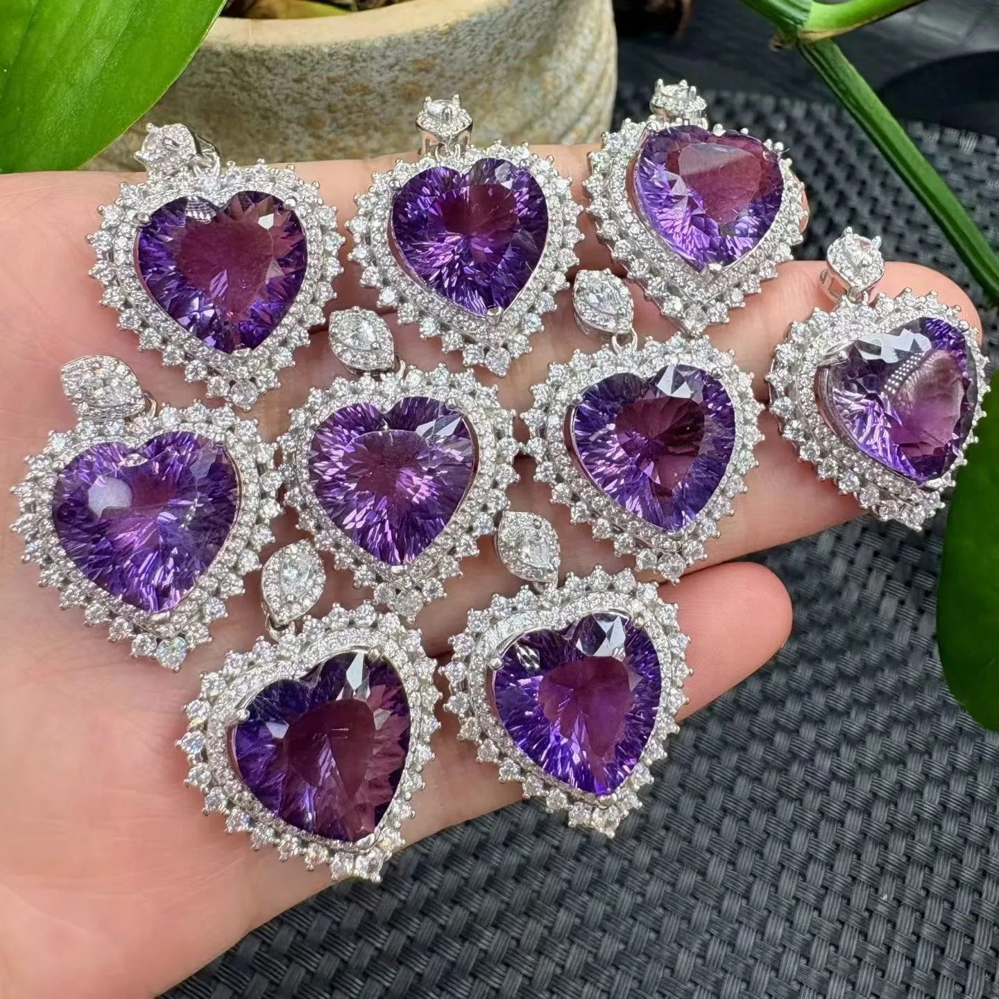 

1 Pc Fengbaowu Natural Amethyst Heart Pendant 14MM Heart 925 Sterling Silver Reiki Healing Stone Crystal Gift For Women
