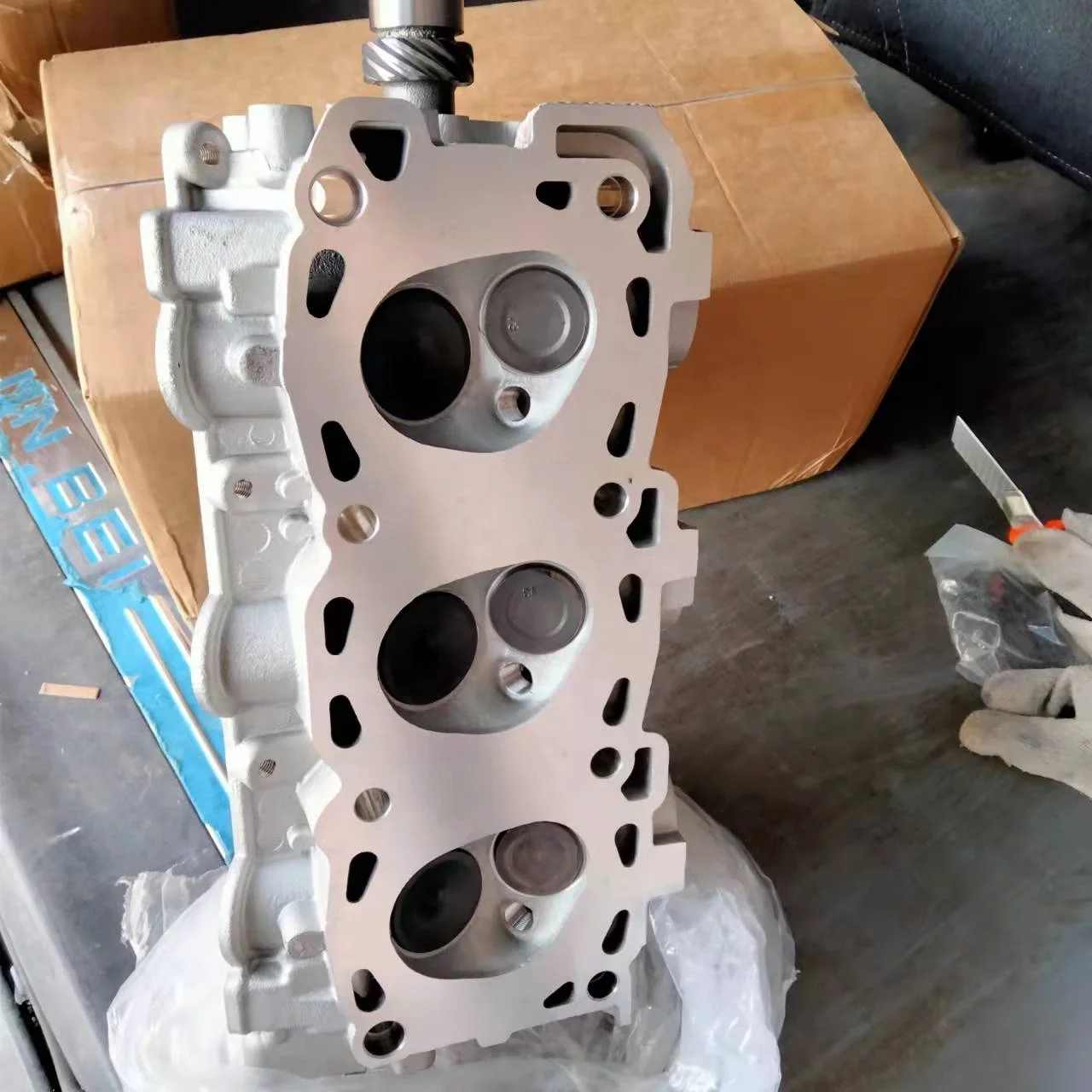 Brand New 6g72 Complete Cylinder Head For Mitsubishi Pajero Engine 6g72 Cylinder Head Assembly Md319220 Md307677