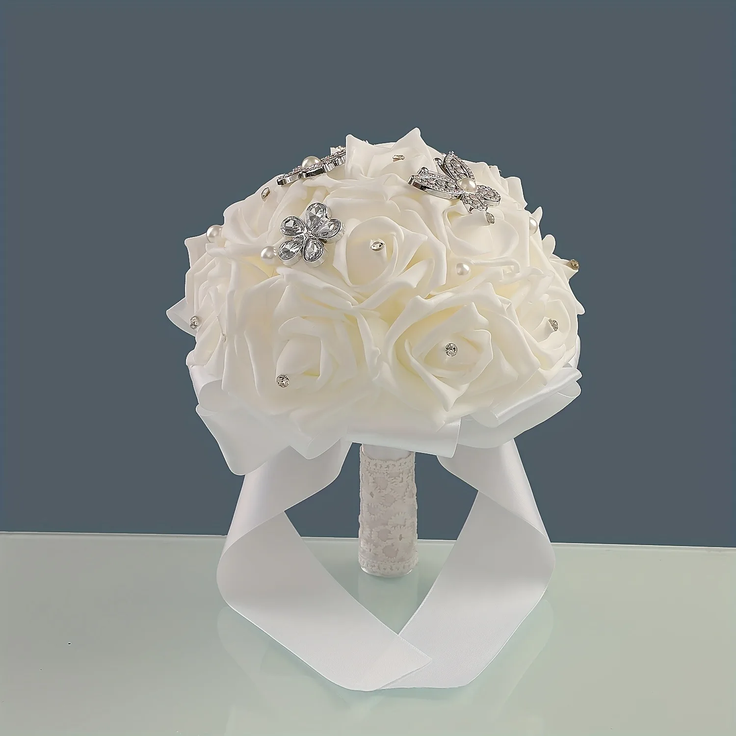 باقة العروس الوردية الرومانسية - حالمة وفراشة، باقة زفاف مثالية لحفلات الزفاف والالتعاقدات وديكور المنزل