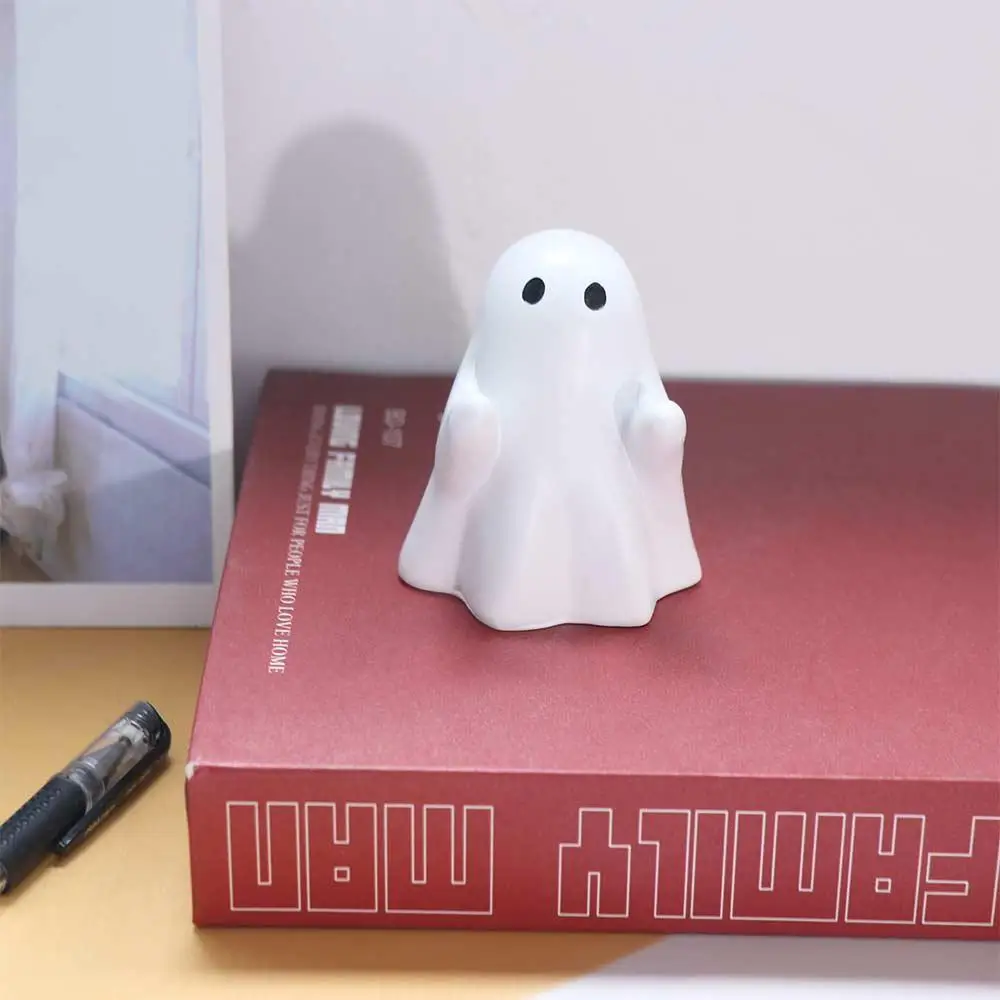 Desktop Decor Cute Ghost Pen Holder Funny Portable Desktop Decoration Ornament Decorative Creative Little Ghost Statue Student