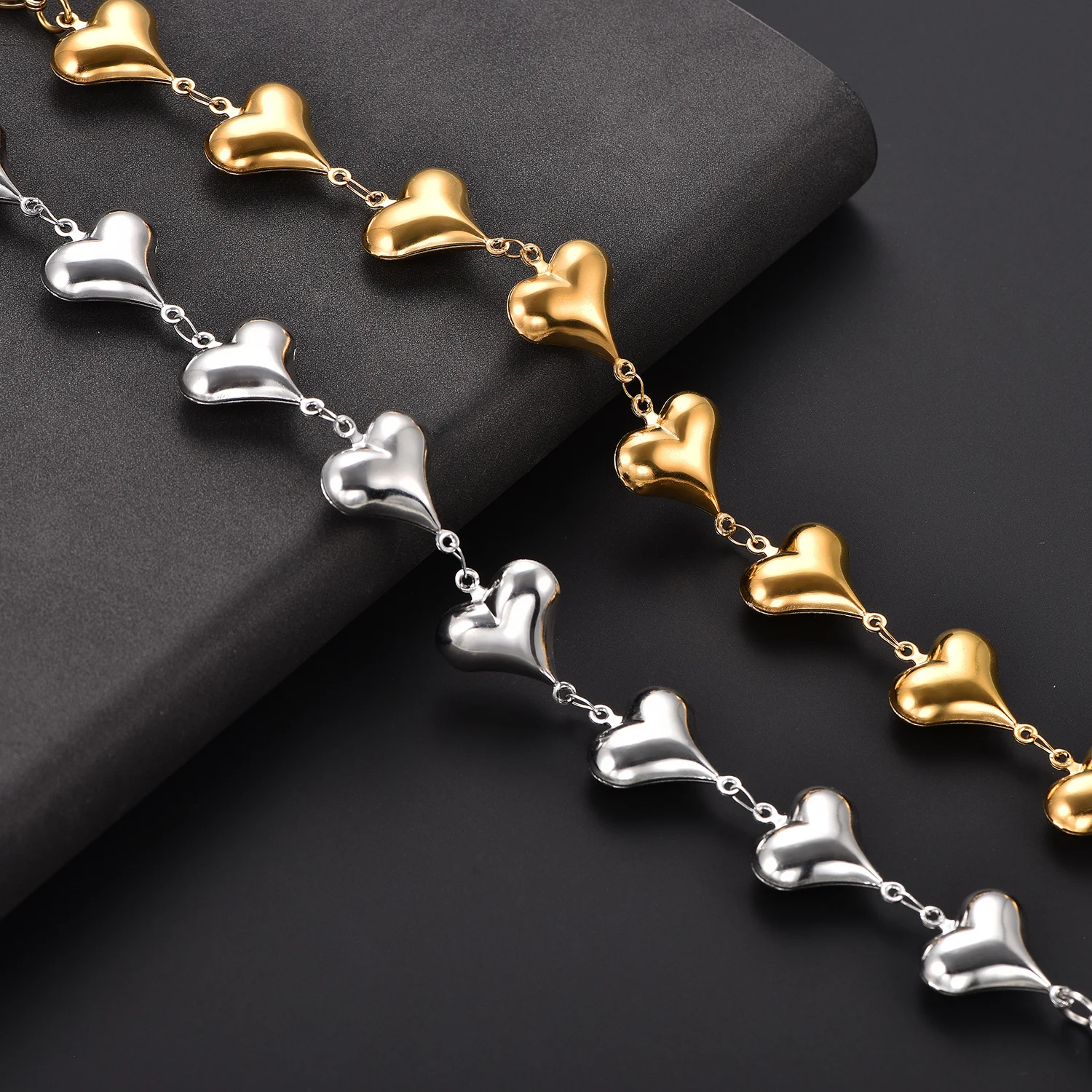 Elegantes Wasserdichtes Armband aus 316L Edelstahl, Goldenes Einfaches Hohles Fußkettchen, Liebesschmuck für Mädchen und Frauen – Detail 7