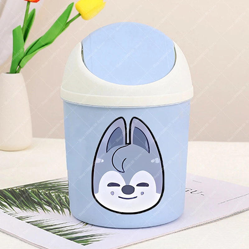 Student Cute Desktop Trash Can SKZ ooed Portable Plastic Waste Bin Accessories Anime Printed Garbage Organizer Kawaii Stationery