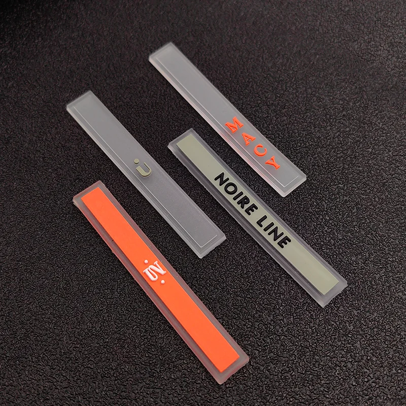 Toppe in PVC in Silicone con etichetta in gomma morbida di design con Logo del marchio 3D personalizzato di spedizione gratuita per campioni