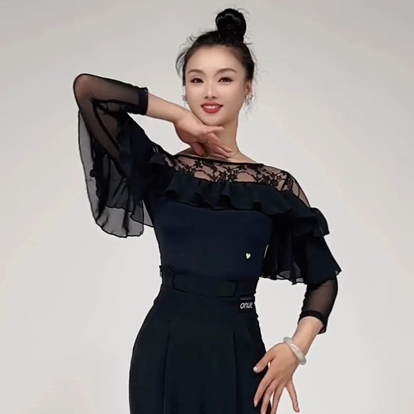 Top da ballo latino in pizzo nero Donna Tuta con volant Abbigliamento da pratica Valzer per adulti Abiti da ballo per sala da ballo Top da prestazione BL16457