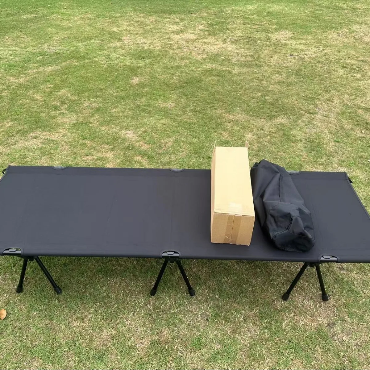 Outdoor super light portable folding  camp  siesta siesta  office simple single bed picnic camping bed