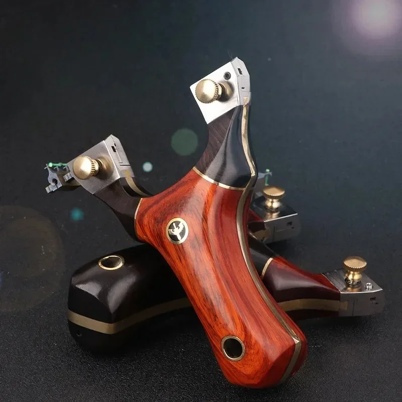 

High Quality Titanium Alloy Recurved Sandalwood Slingshot Quick Pressed Rubber Band Outdoor Hunting Shooting Catapult Collection