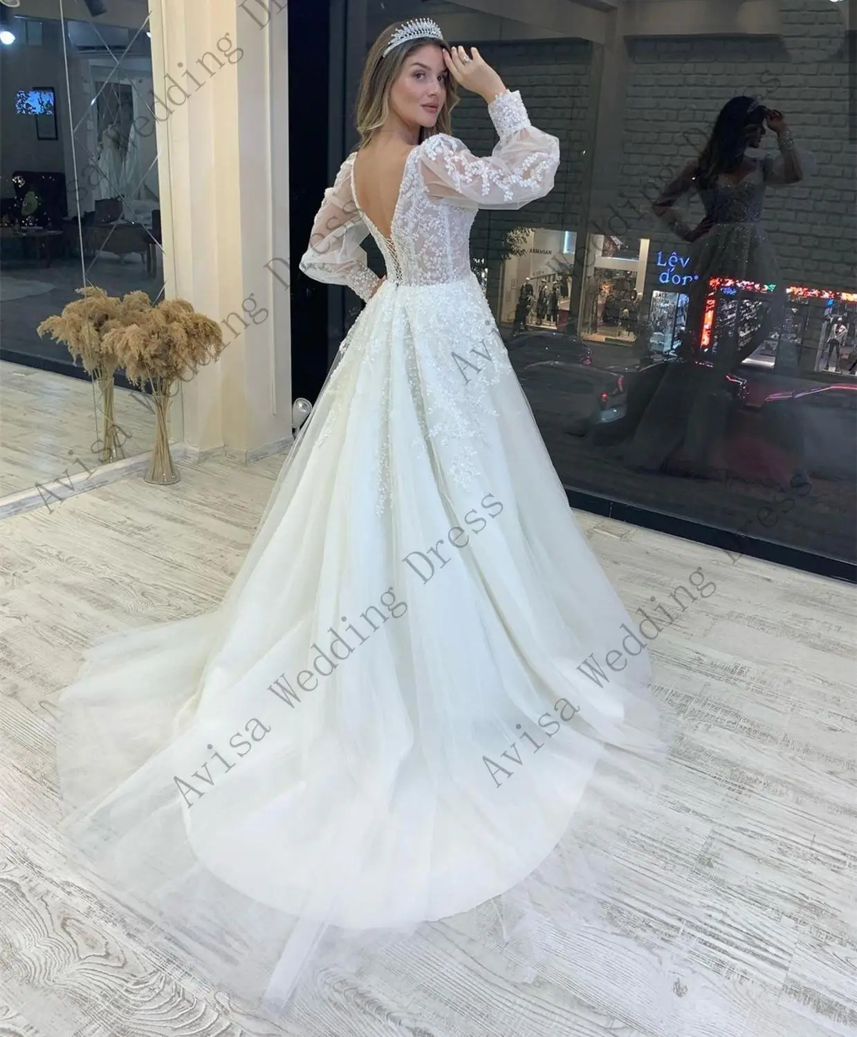 Magnifique robe de mariée à manches longues A-ligne, manches bouffantes, train de balayage, dos nu, patients, quelle que soit la dentelle, robes de soirée éducatives