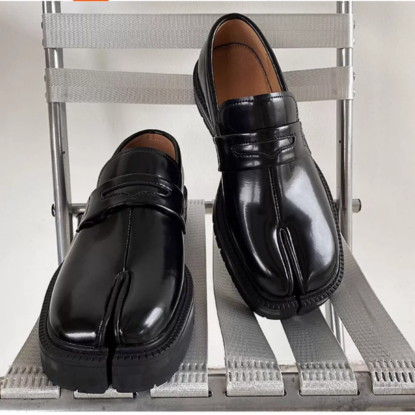 Couple style thick soled British style horseshoe split toe leather derby small leather shoes