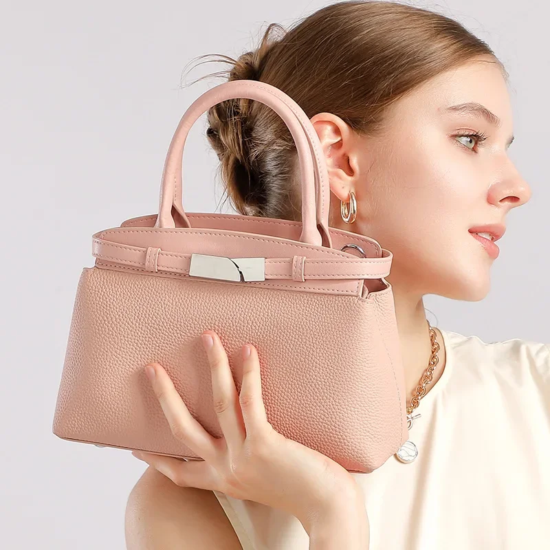 

2025 Новая кожаная модная сумка через плечо, женская сумка на одно плечо, стильная модная и универсальная через плечо для женщин