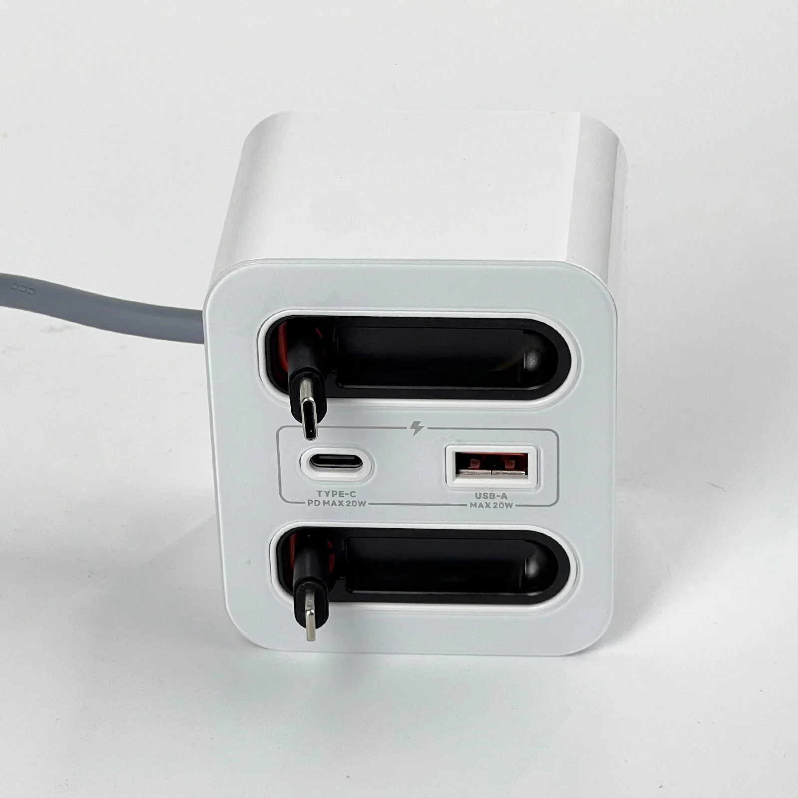 Portable 20W Fast Type-C Universal Serial Bus Travel Charging Socket with Retractable Cord and Desk Extension