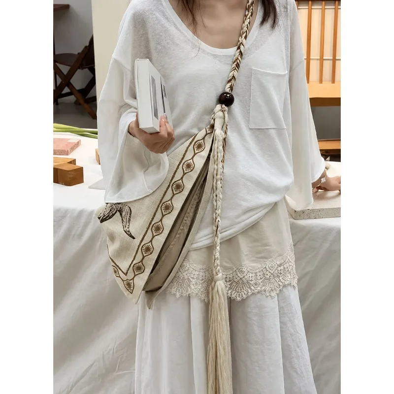Bird Printed Linen Premium Tote Bag New Summer Woven Fringed Triangle Bag Shoulder Messenger Bag Good-looking No Identical Style