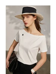 AMII-Camiseta minimalista para mujer, Top holgado con bordado con cuello oblicuo, diseño de nicho pequeño, combina con todo, para oficina, primavera 2023 12342274