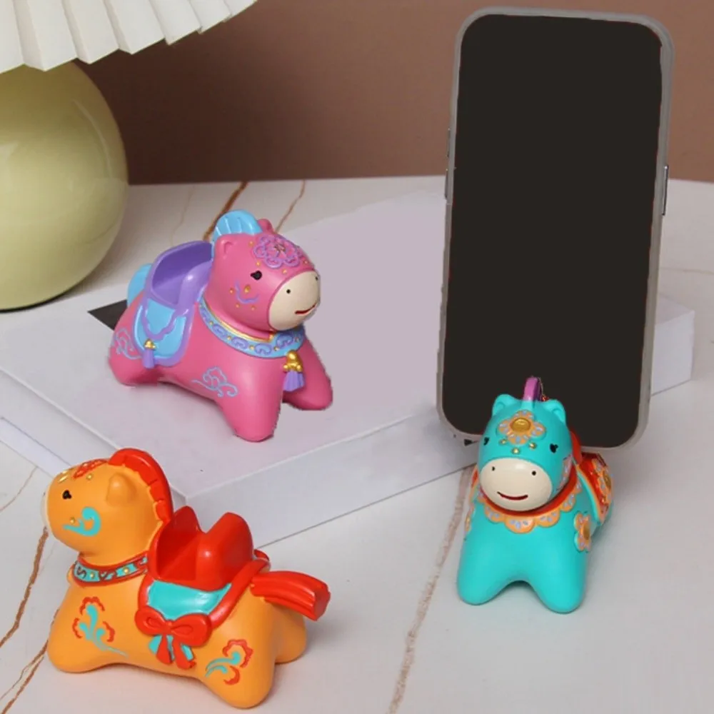 

Mascot Zodiac Horse Phone Stand Ornament Festival Decorative Chinese Style 2026 Horse Ornaments Holder Animal Statue Small