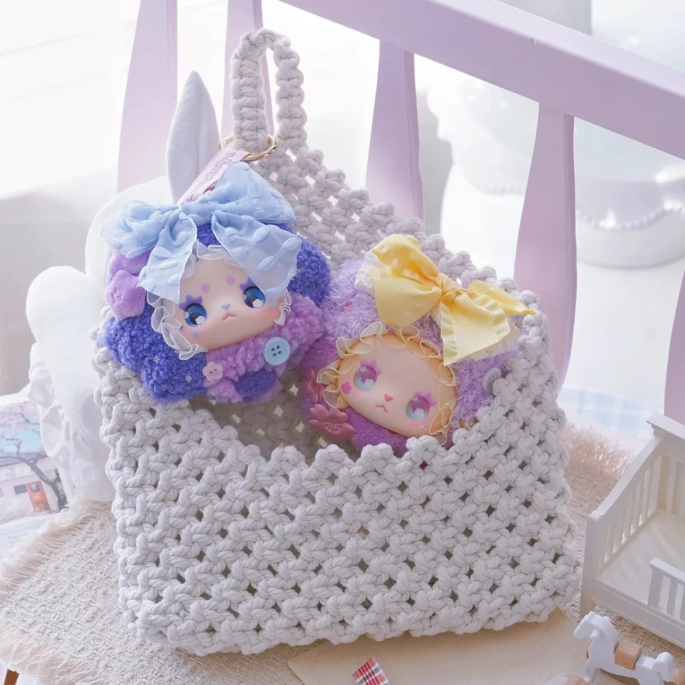 Mooie EMMA Floral Seasons Series Pluche Blind Box Kawaii Sleutelhanger Hanger Anime Figuur Mystery Surprise Vinyl Gezicht Pop Speelgoed