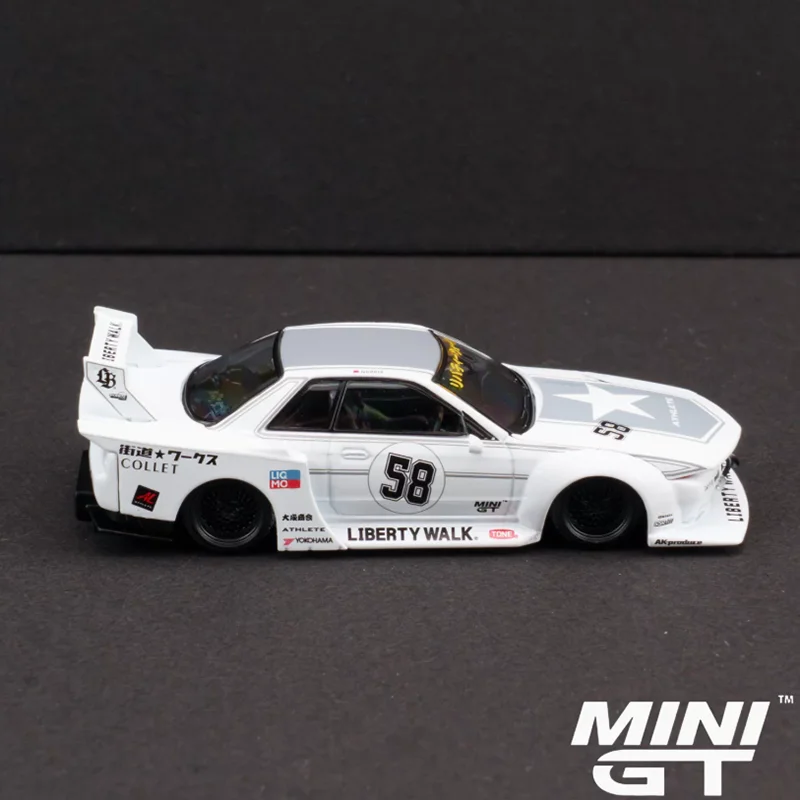 MINIGT 1/64 LBWK Skyline GTR R32 #1217 Alloy Sports Car Model Souvenir Grade Gift Collectible Toy Scene Simulation