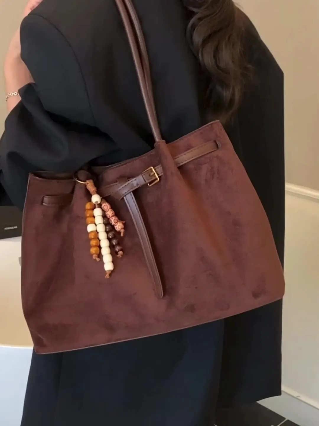 

Модная повседневная замшевая сумка-тоут большой емкости, осень-зима, новый стиль, супер популярная женская сумка на плечо для поездок на работу