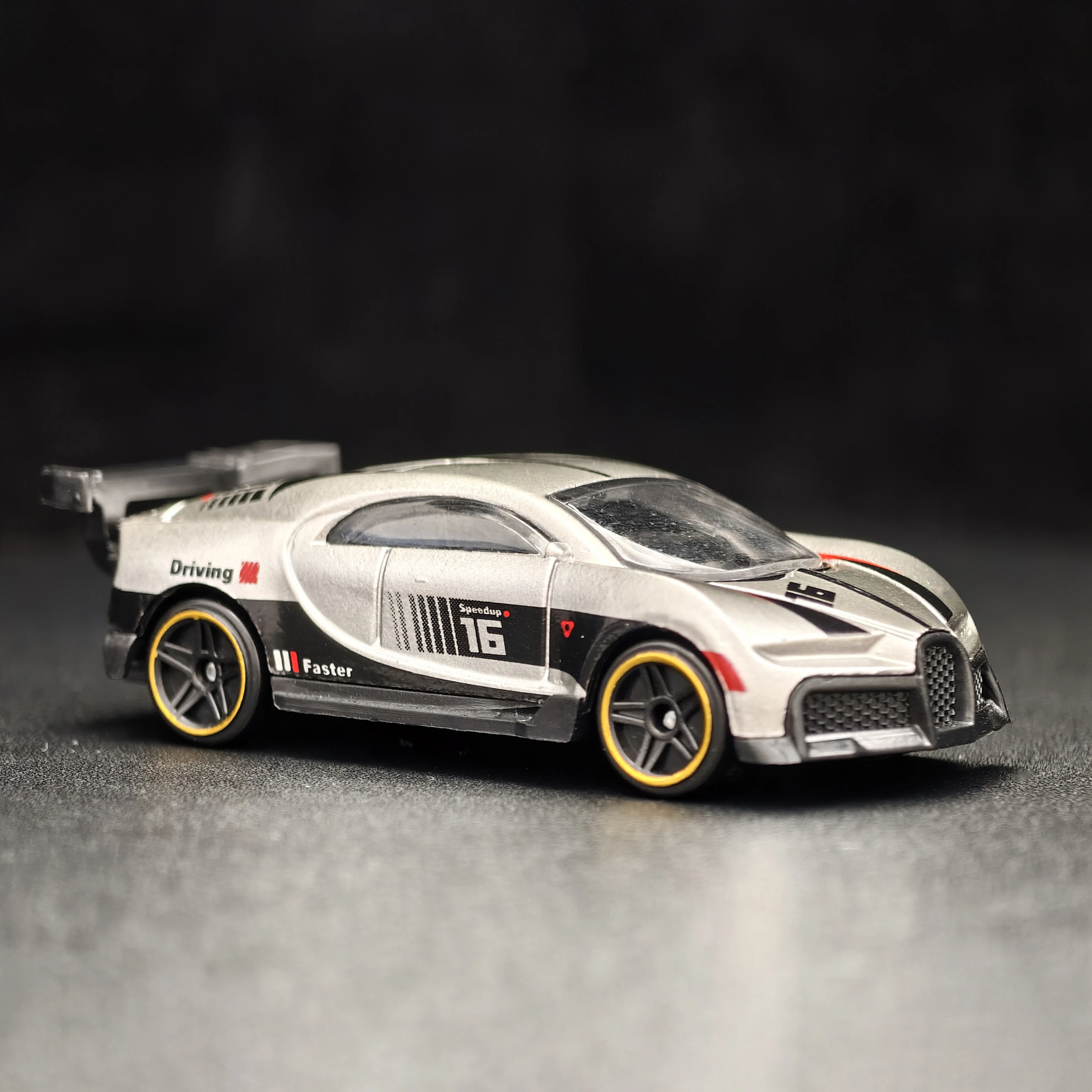 1/64 Diecast Alloy Sports Car Model Silver Racing Supercar with Rear Wing Spoiler Metal Miniature Toy for Collectors and Car Fan