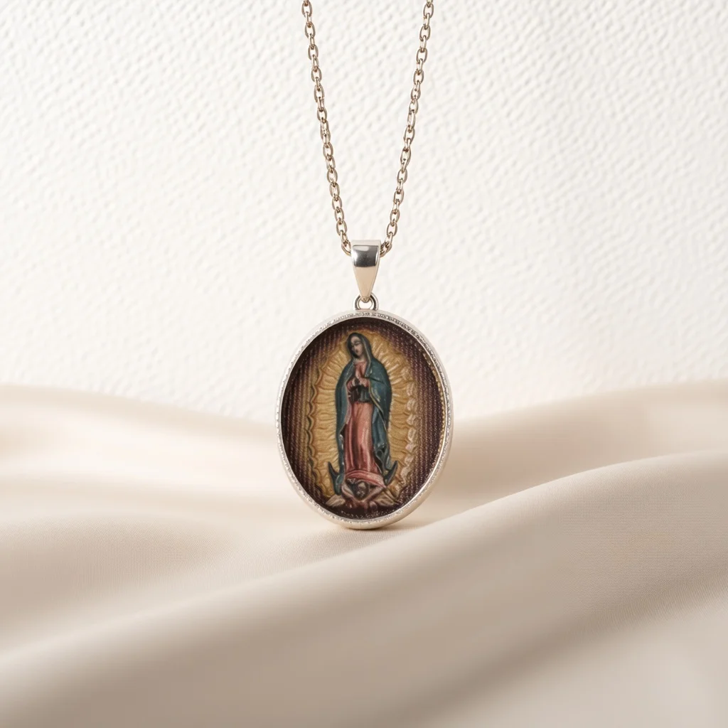 Retro Religious Virgin Mary Oval Medal Necklace Silver Plated Chain Graceful Daily Wear Commemorative Jewelry Holiday Present