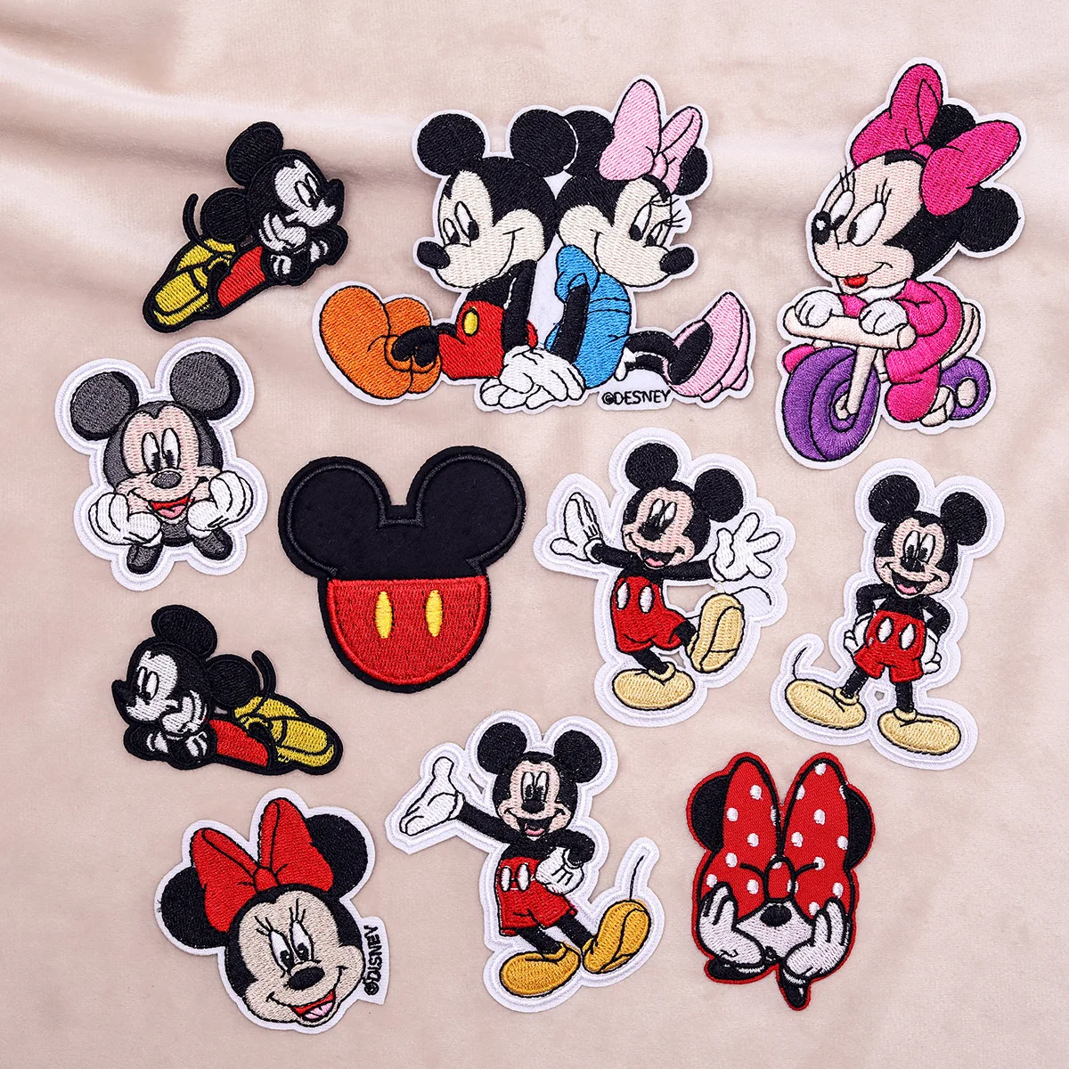 MINISO Disney Mickey Minnie Embroidered Patches Anime Repair Patches Applique Patches for Ironing On Holiday Decorations