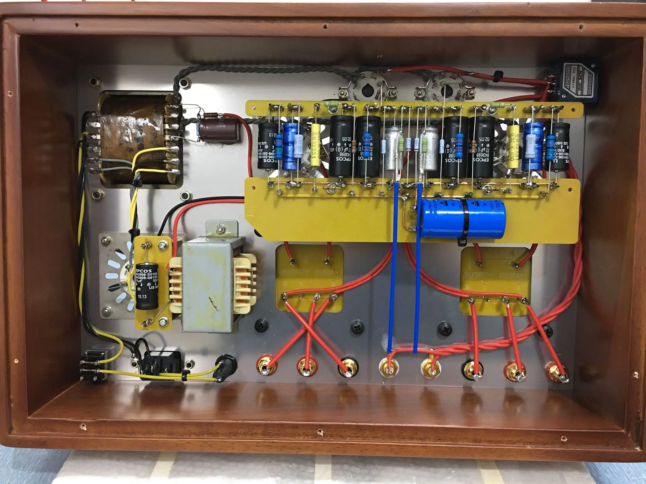 

Latest SHAW AUDIO 6W*2 Standard version 6SN7--6L6/6P3P single-ended amplifier, frequency response: 10HZ~43.5KHZ ±0.5db