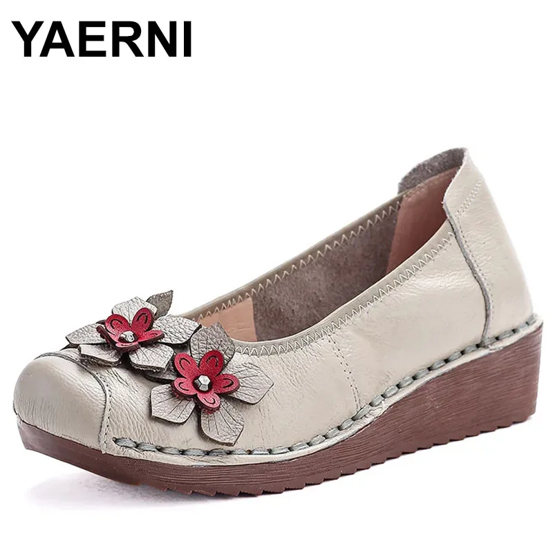 

New Fashion Genuine Leather Flowers Shoes Wedges Comfortable Soft Sole Mid Heels Trendy Women Banquet Wedding Shoes