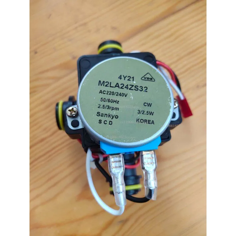 Wall-hung boiler three-way valve three-way reversing valve motor accessories