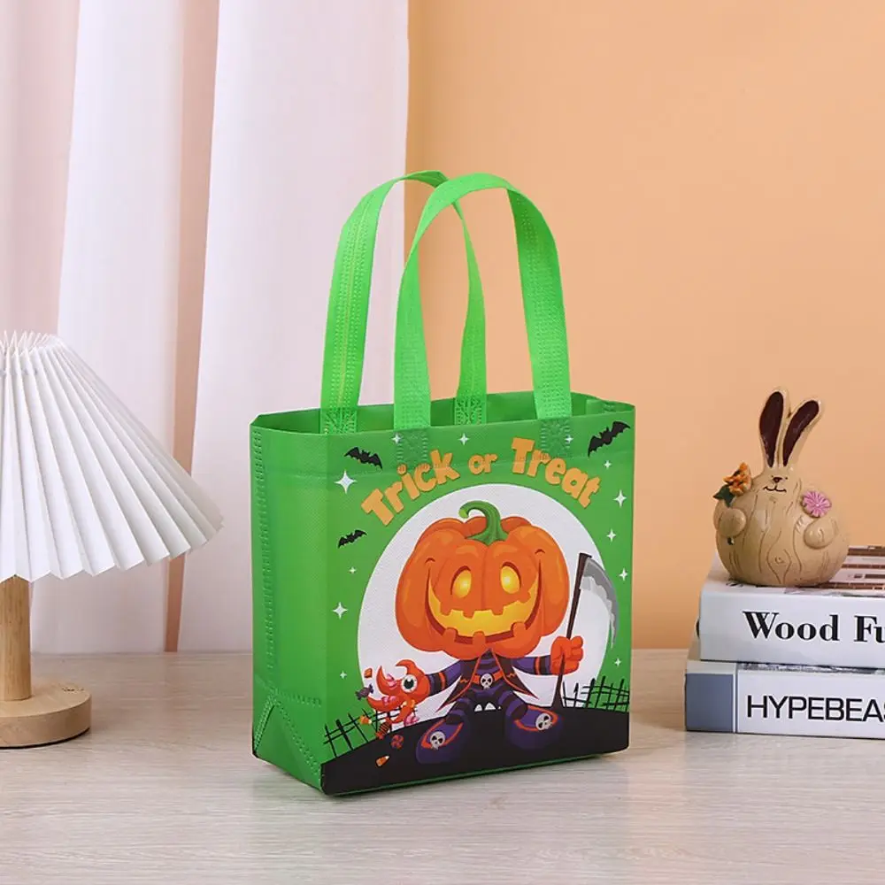 Bolsa portátil não tecida para o Dia das Bruxas, Saco de abóbora impresso, Castelo e Halloween Gift, Saco de Truque ou Treat, Grande Capacidade, Fantasma, Presentes