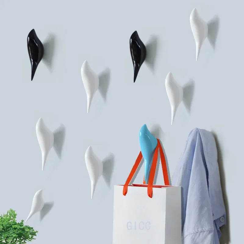 Birds Hanger Hook For Child\'s Room Creative Resin Model Bathroom Wall Hooks Housekeeper Sucker Hooks For Key hanger