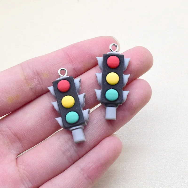 10pcs Cartoon Resin Flatback Traffic Lights Charms Cute Earring Keychain Pendant Jewelry Making Diy Crafts W57