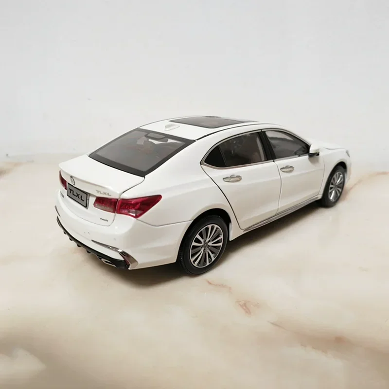 Diecast 1:18 Scale HONDA ACURA TLX-L Alloy Car Model Collection Souvenir Display Ornaments Vehicle Toy