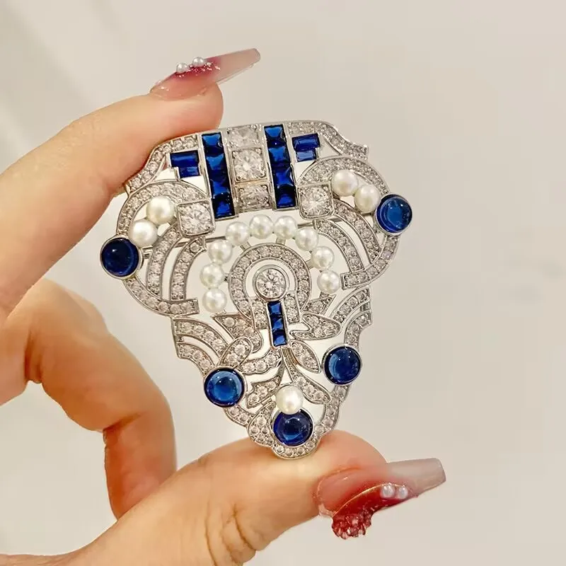 broche escudo com perola de agua fresca zircao para mulheres ou amantes joias finas para terno 01