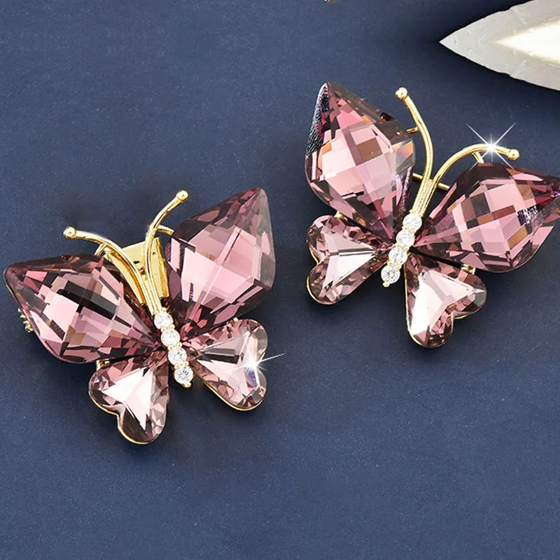 

Crystal butterfly clothing brooch, fashionable clothing brooch, elegant women's butterfly brooch