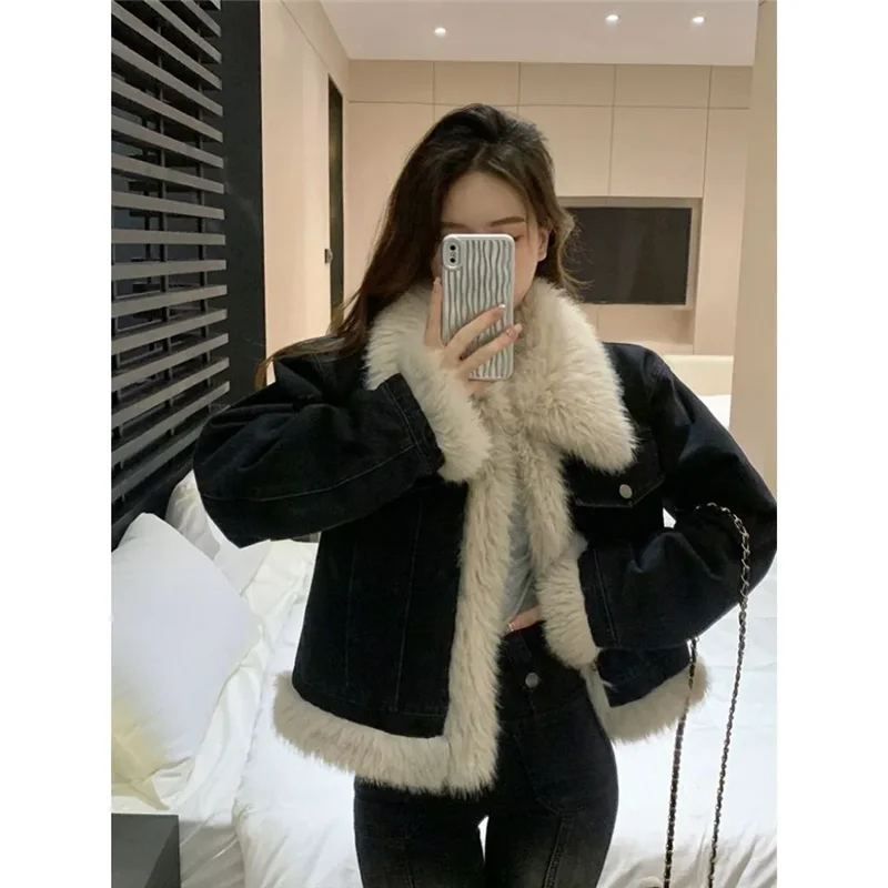 new Fashion Denim Coat Women Autumn Winter Vintage Loose velvet Cotton-padded Clothes cardigan female Short Jeans jacket T521