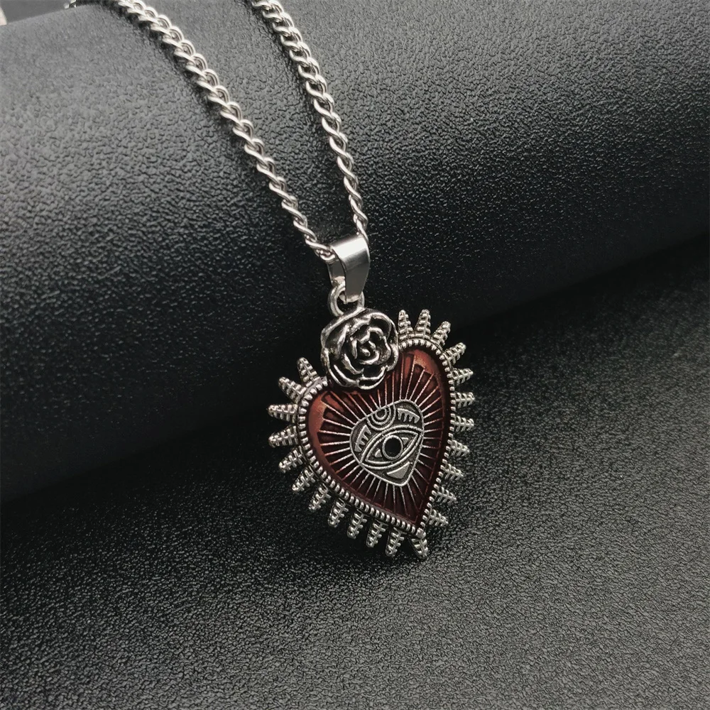 Dark Heart Pendant Necklace Personalized Rose Heart Oil Gothic Women's and Men's Vintage Pendant Jewelry