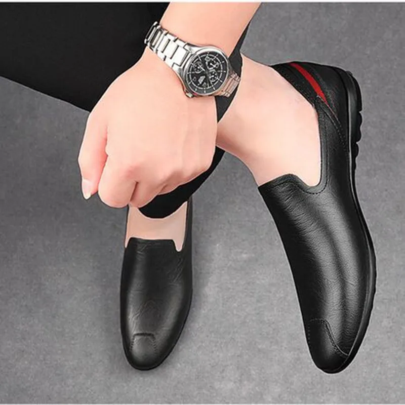 

New Mens Soft Driving Shoes Genuine Pu Leather Shoes for Men Sneakers Male Adult Handmade Slip on Flat Boat Shoes Mens Loafers