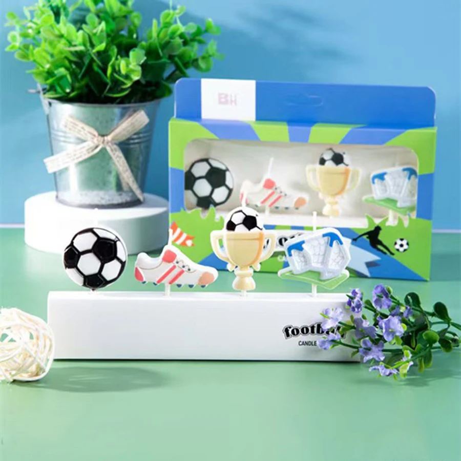 4-teiliges Kreatives Fußball-Themen-Kerzenset zur Kuchendekoration mit Fußballschuhen, Trophäe und Fußballtor für Geburtstagsfeiern – Detail 6