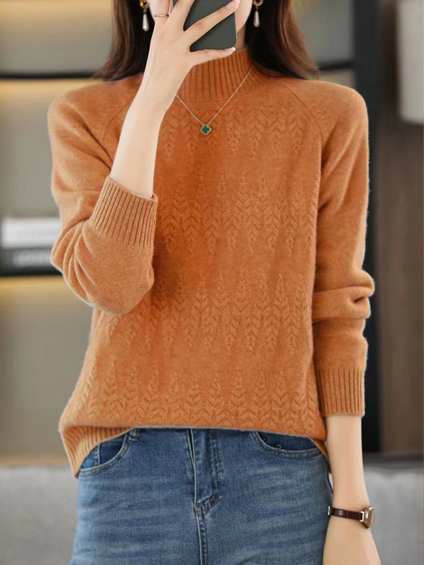 Bright caramel