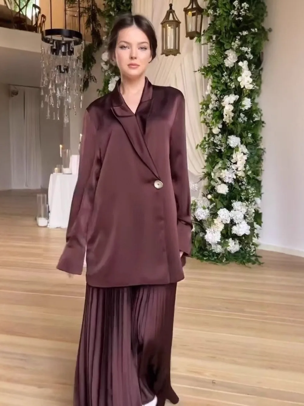 Dubai Donna Top Camicia Gonna a pieghe Set da 2 pezzi Eid Set musulmano Blazer Gonna a maniche lunghe Abiti Arabo Dubai Musulman Ensembles 2025