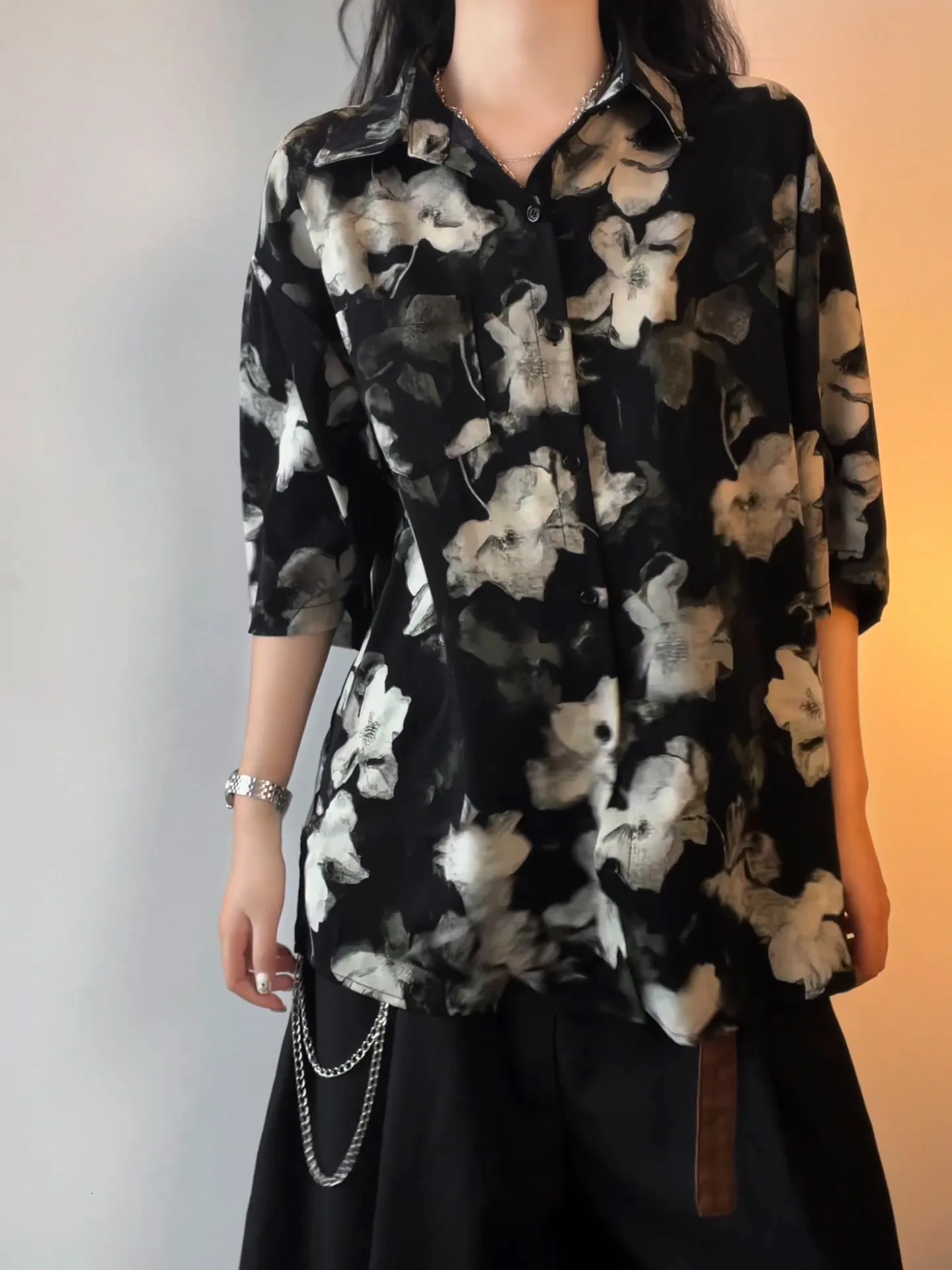 Black Ice Silk Short Sleeve Floral Shirt Cuba Collar Thin Summer Hawaiian Vacation Style Half Sleeve Coat for Men And Women