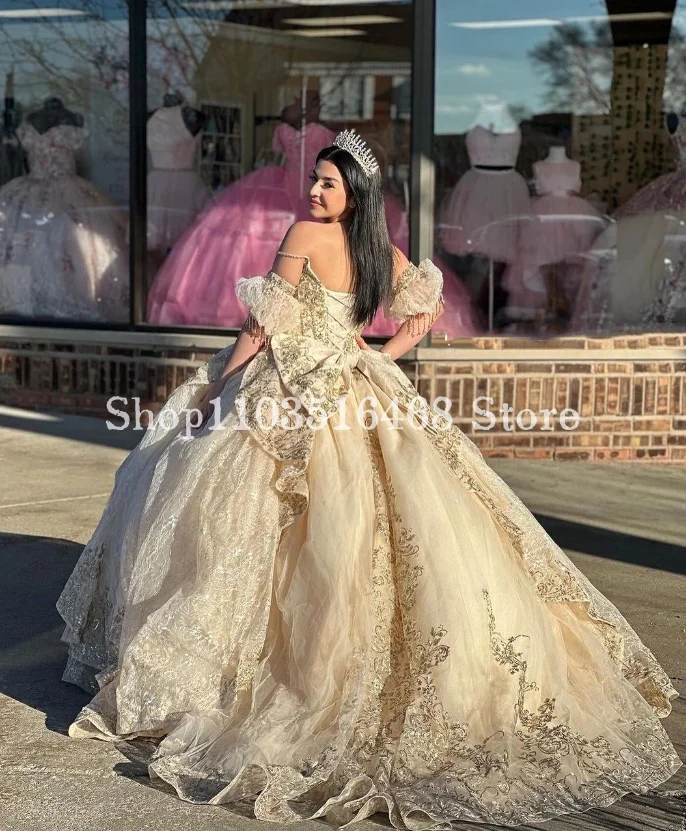 Princess Champagne 15 Quinceanera Dresses 2025 Elegant Halter Gold Applique Boned Corset Beaded Customised Vestidos De Gala