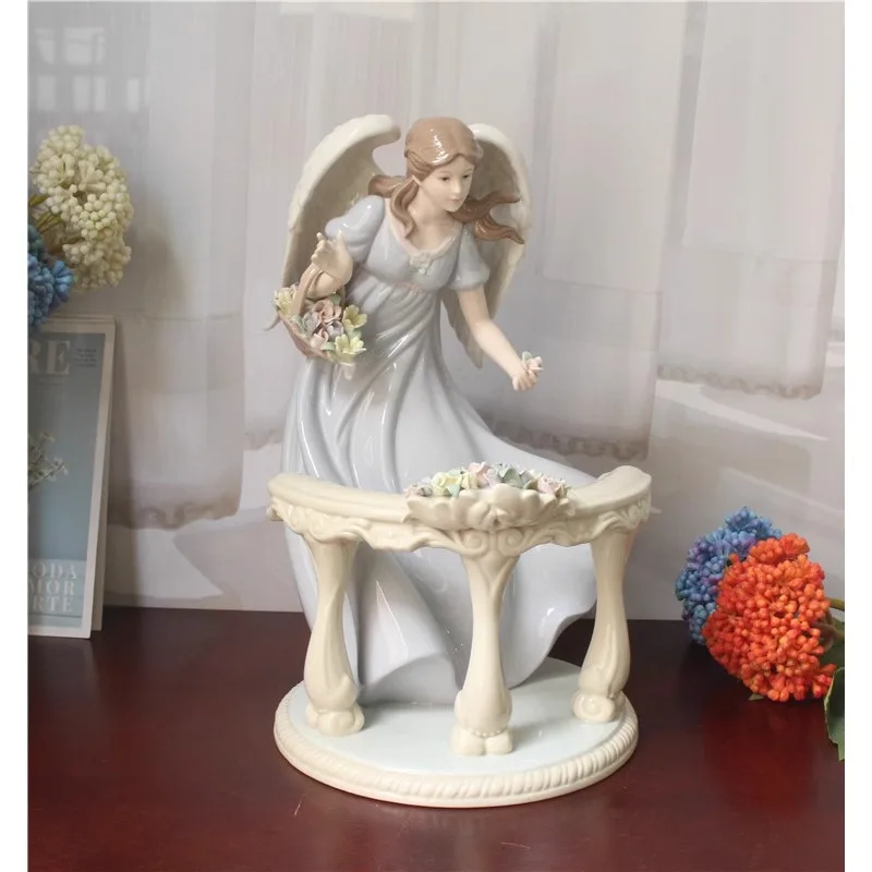 Figurki elegancki ceramiczny z ogona hiszpania Lladro, porcelanowe marionetki grające ozdoby na fortepianie, wystawa biurkowa hal