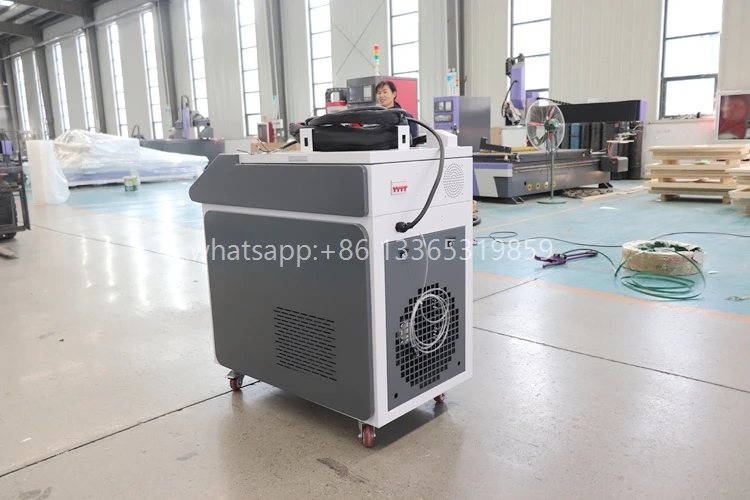 Maxcool 1500W 2000W 3000W Paint Cleaner Continuous Laser Cleaning Rust Removal Fiber Laser Cleaning Machine
