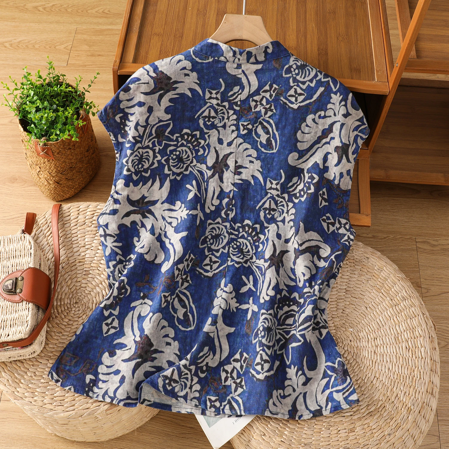 

Summer New Retro Chinese Sle Cotton Linen irt with Button Slanting Collar National Sle Mommy Clothes Small Flng Sve