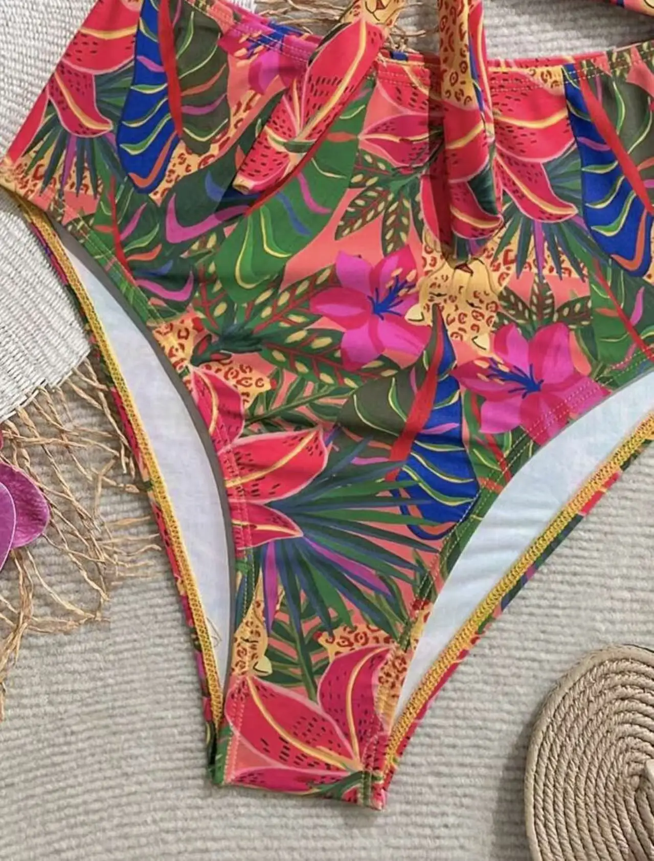 2026 Costume da bagno intero stampato da donna Moda Hot Spring Resort Monokini Costume da bagno stile bikini Costume da bagno sexy ritagliato femminile