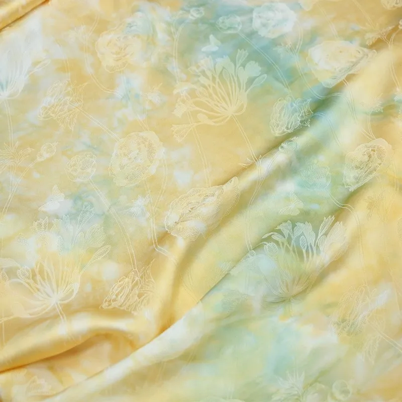 

Tie-dyed silk interwoven with Sambo satin jacquard fabric artistic and niche fashion dress