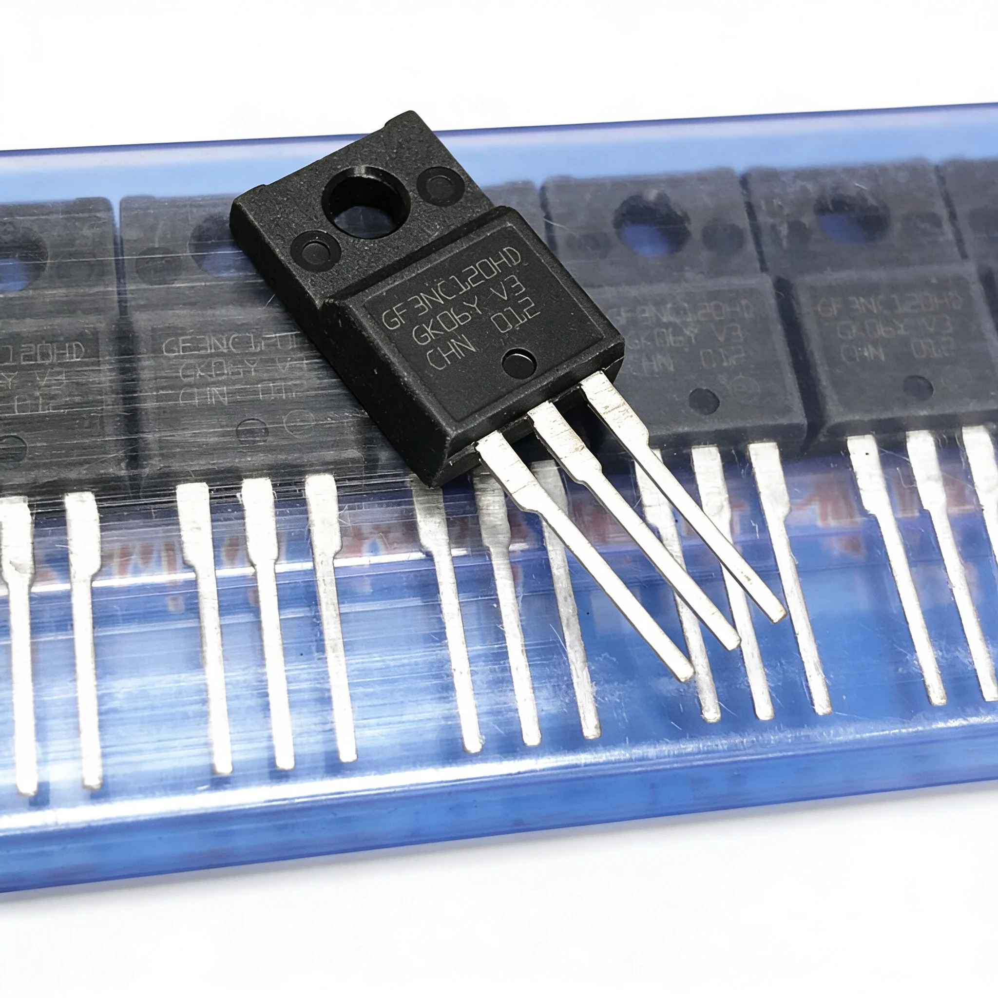 10piece GF3NC120HD STGF3NC120HD 1200V 6A Power Relay