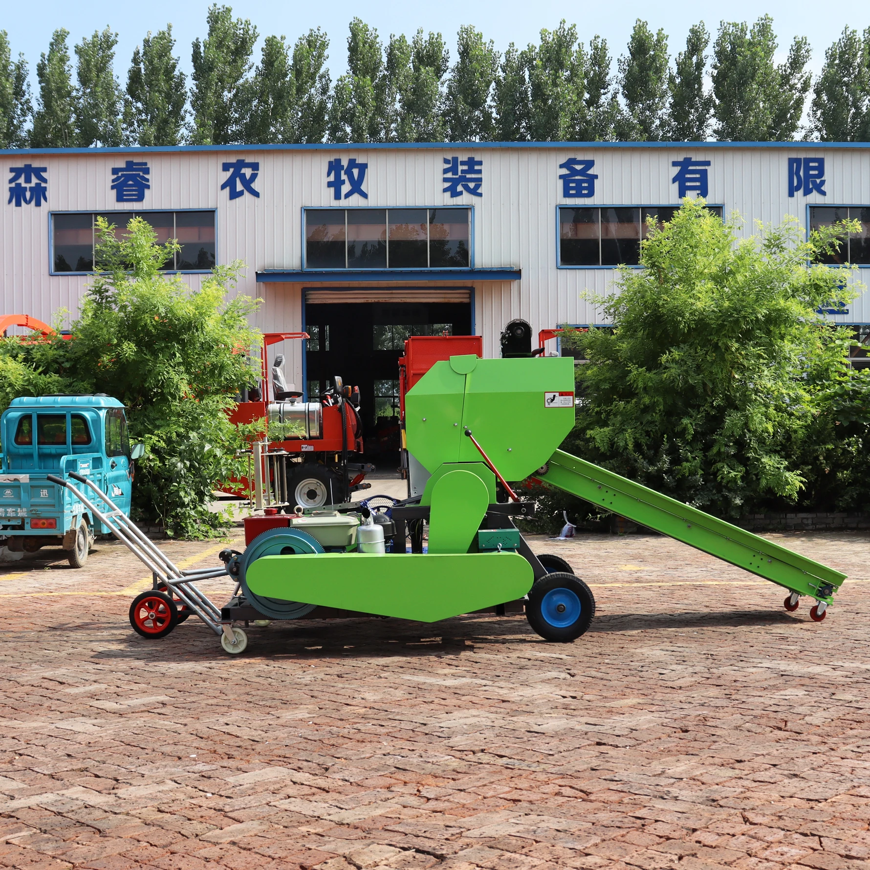 Wholesale Silage Packing Machine Corn Silage Baler Machine Mini Round Baler Price