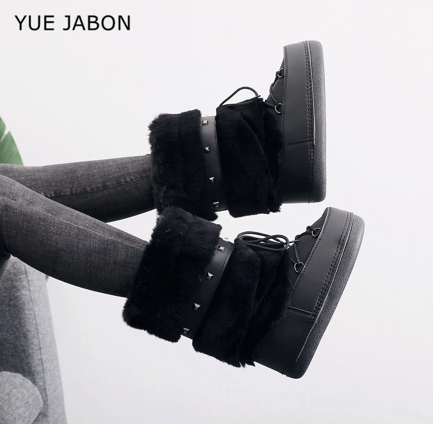 أسود المرأة فروي الأحذية الجديدة الدافئة التزلج الشتاء أحذية النساء الفضاء الأحذية العصرية السيدات أحذية الشتاء عدم الانزلاق الفتيات الثلوج الأحذية