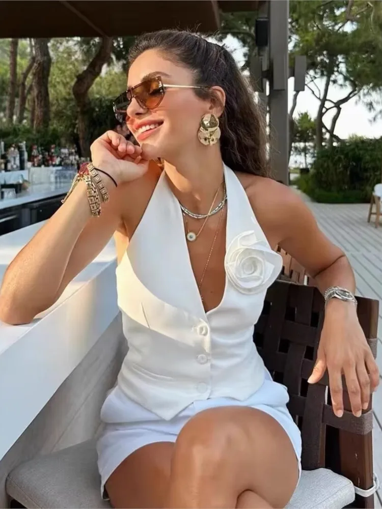 

2026 New Women's Clothing Halter Neck V-neck Flower Top Simple Style All-match Solid Color Sleeveless Vest Bodycon temperament