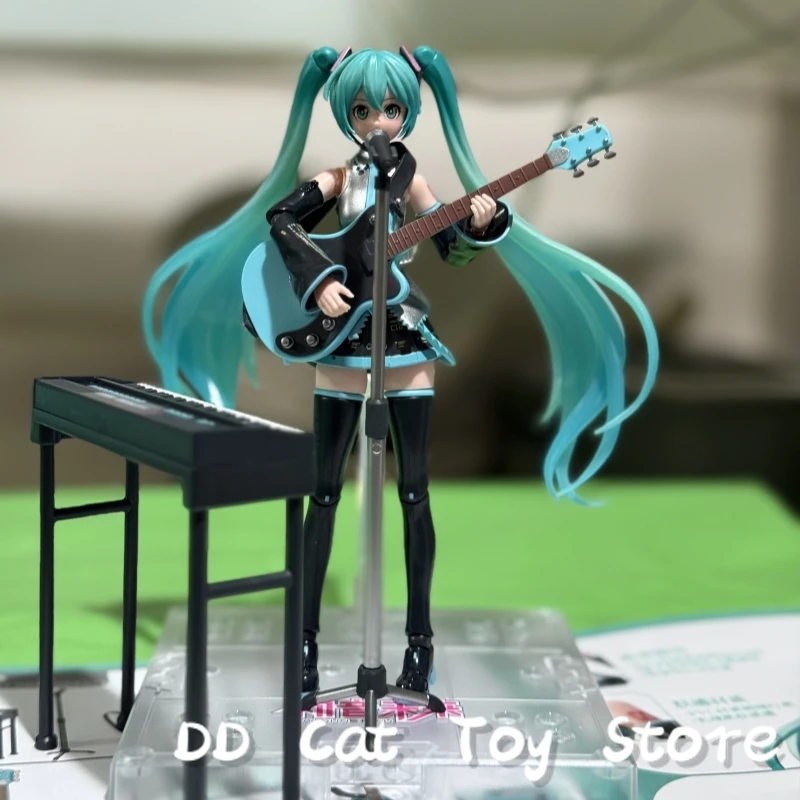 

In Stock Original Hatsune Miku Formula Clothes Action Figure Kawaii Hatsune Miku Figure Collectible Model Toy Birthday Gift